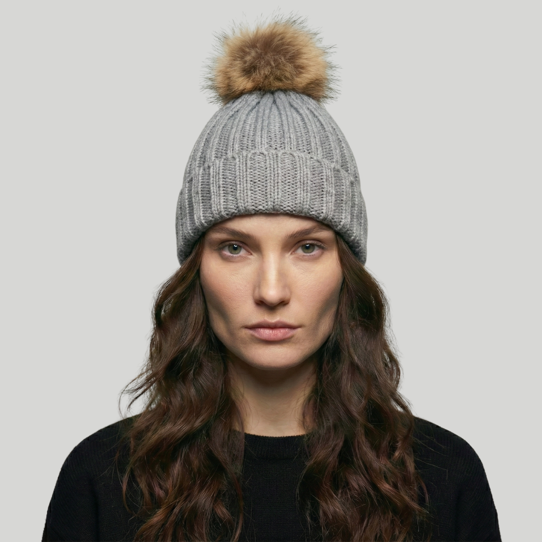 Bonnet Tricot Femme Gris avec Pompon