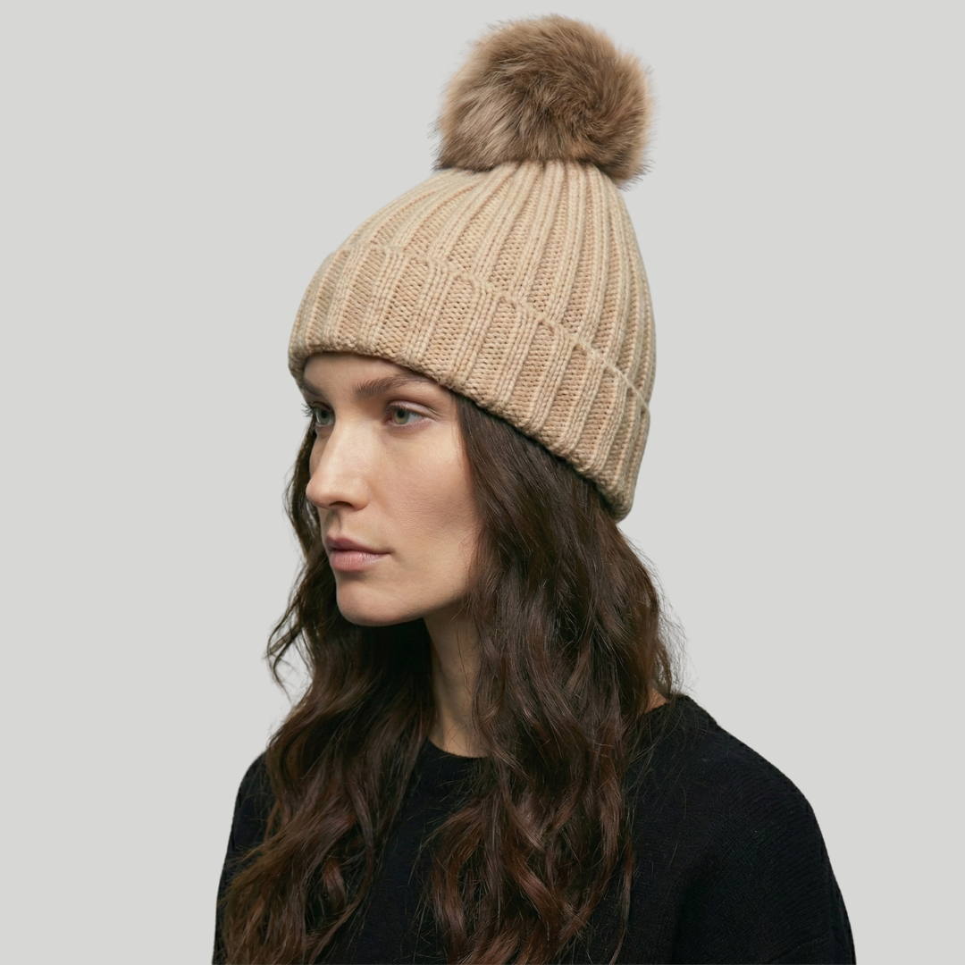 Bonnet Tricot Femme Beige avec Pompon