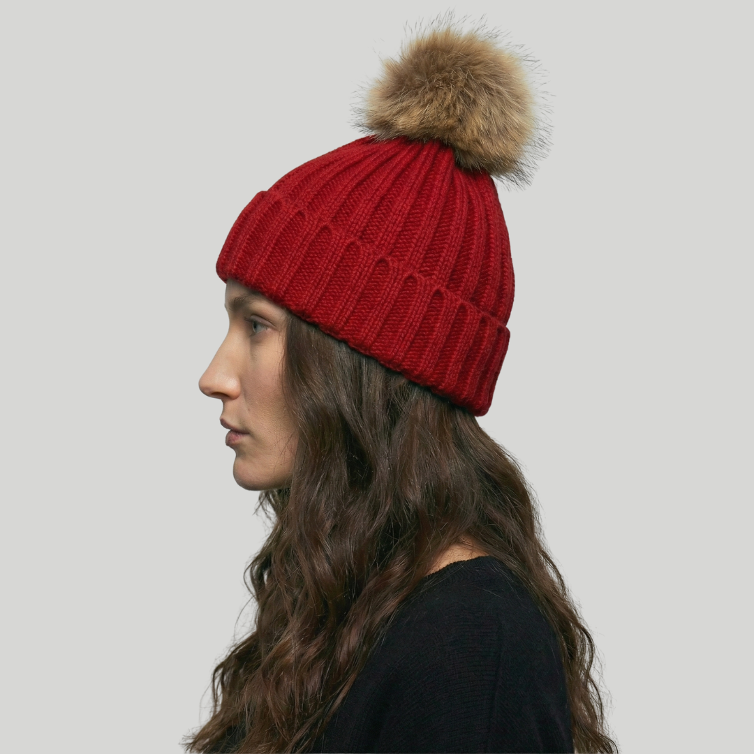 Bonnet Tricot Femme Rouge avec Pompon